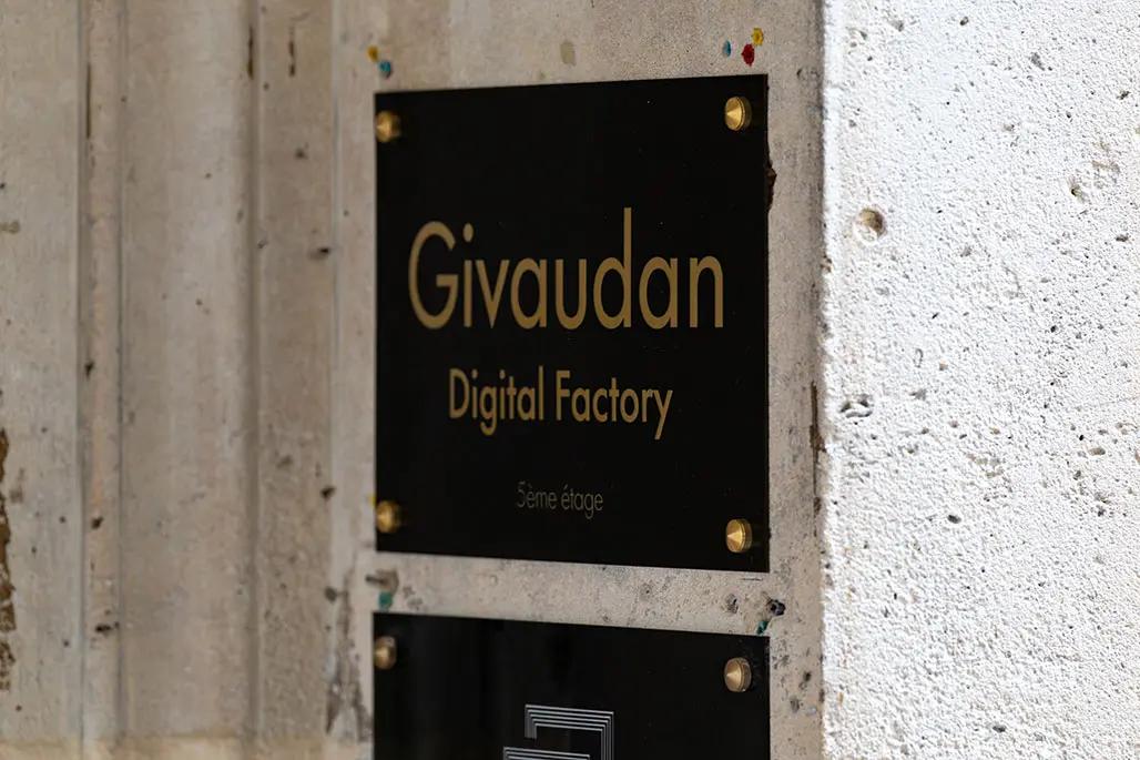 Digital Factory nameplate